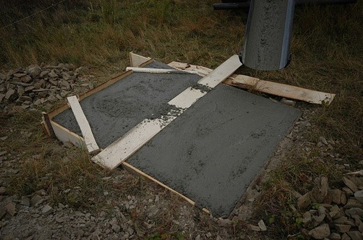 Beton do základů - říjen 2005